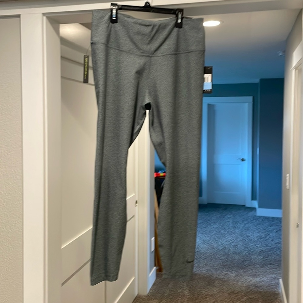Brand new Nike leggings
